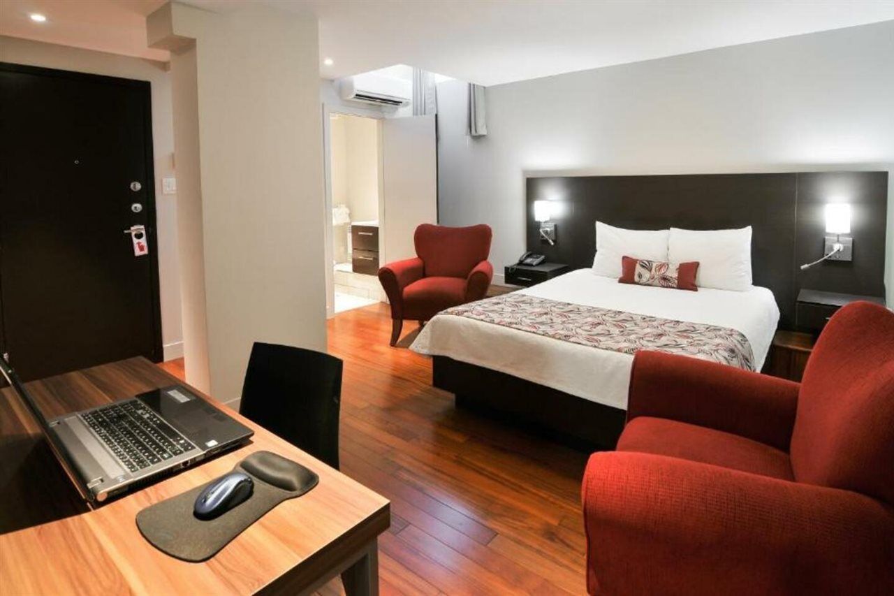 Le Pomerol Hotel 3*